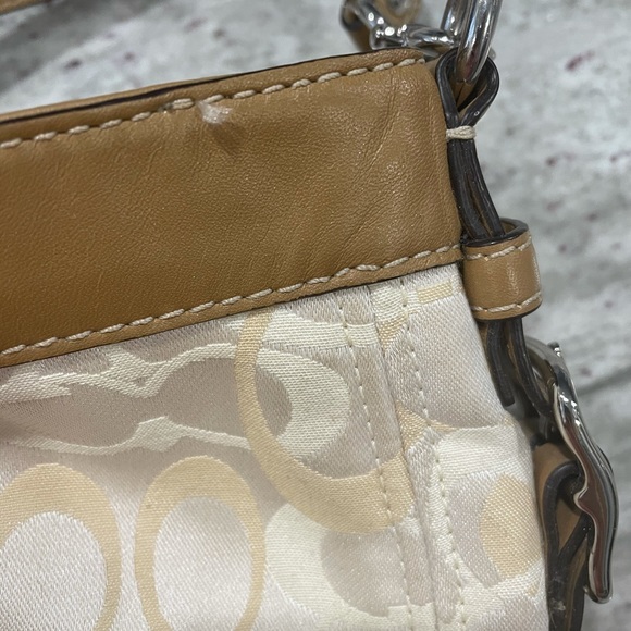 Coach Zoe Shoulder Bag - Cream/Tan Authentic - Picture 12 of 16